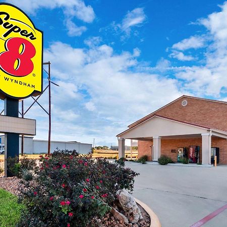 Super 8 By Wyndham Pleasanton Motel Kültér fotó